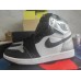 Wmns Air Jordan 1 Retro High OG 'Silver Toe' CD0461 001 